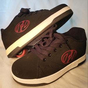 Kids Heelys Voyager, Wheeled Skate Shoes, Black-Red, Size 2